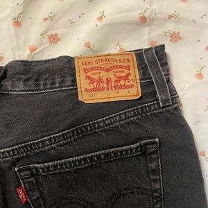 Women’s Levi shorts